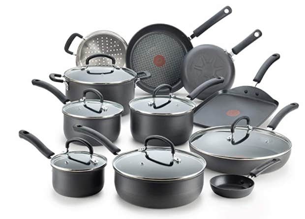 Christmas gifts for parents / cookware set
