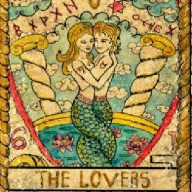 lovers tarot card symbol of love