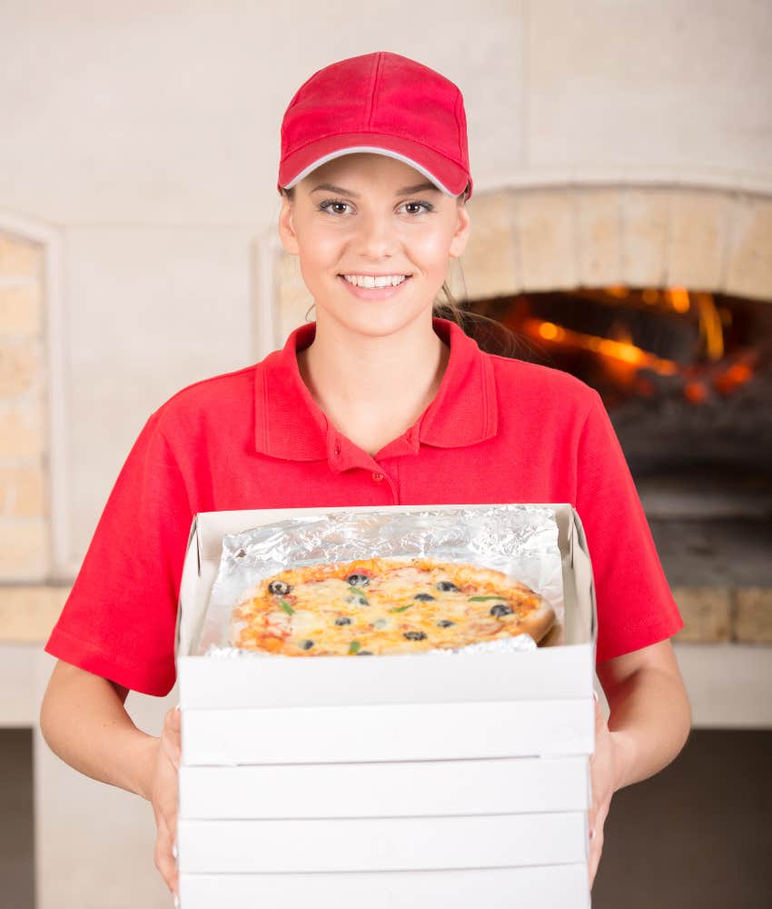 Woman Got A Scathing Response From Domino&#039;s After Complaining About A Pizza