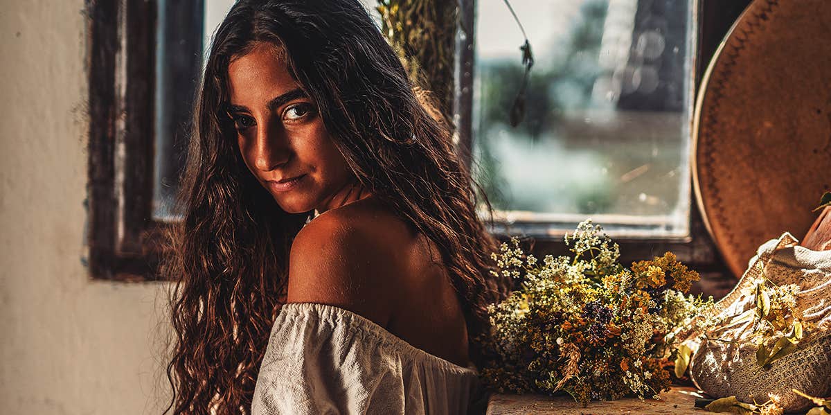 6 Aphrodisiac Herbs That'll Make Your Orgasms Mind-Blowing feminine woman