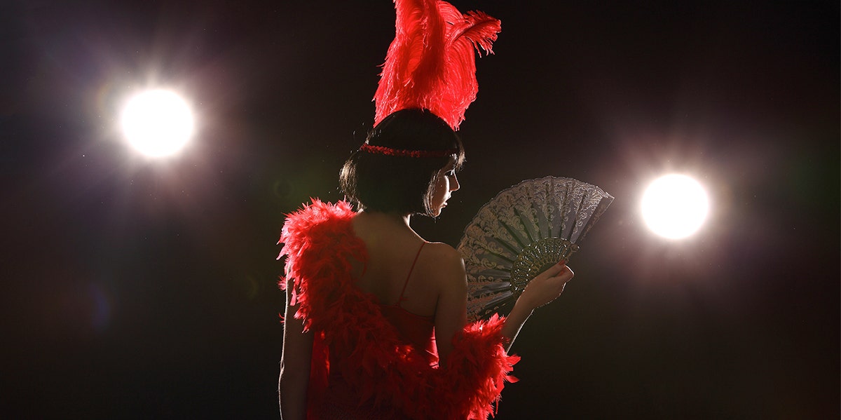 burlesque performer