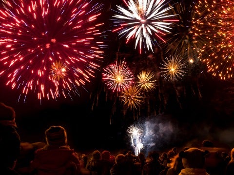 Time For Fireworks! 10 Dazzling Fourth Of July Date Ideas