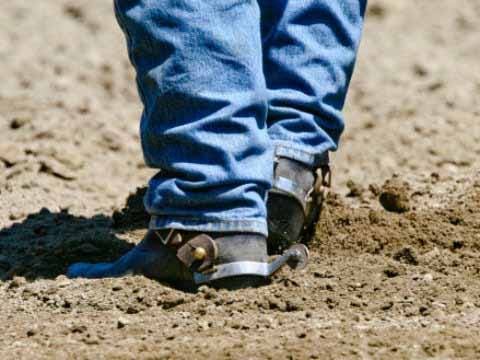 mud cowboy boots