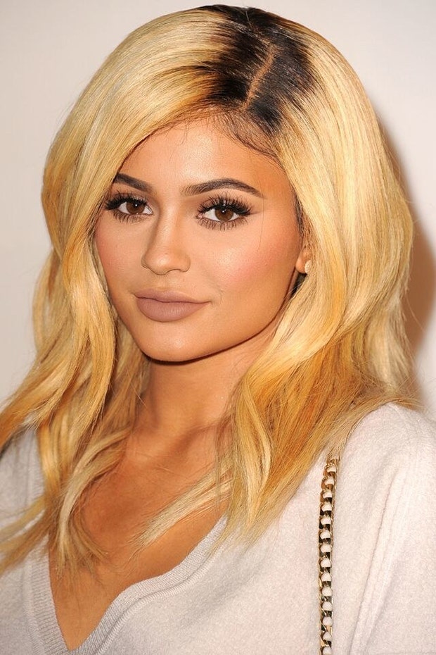 Kylie Jenner Blonde Celebrities Body-Image Confidence