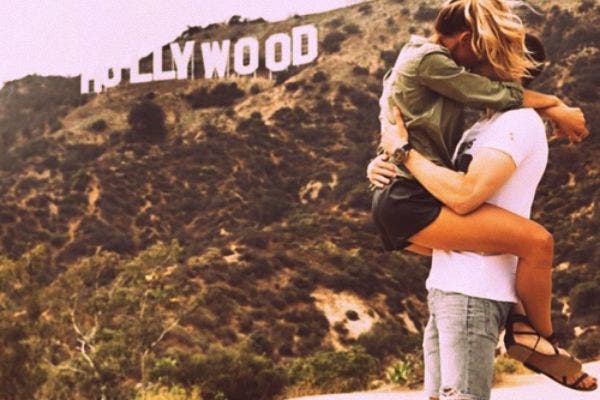 couple kissing in hollywood