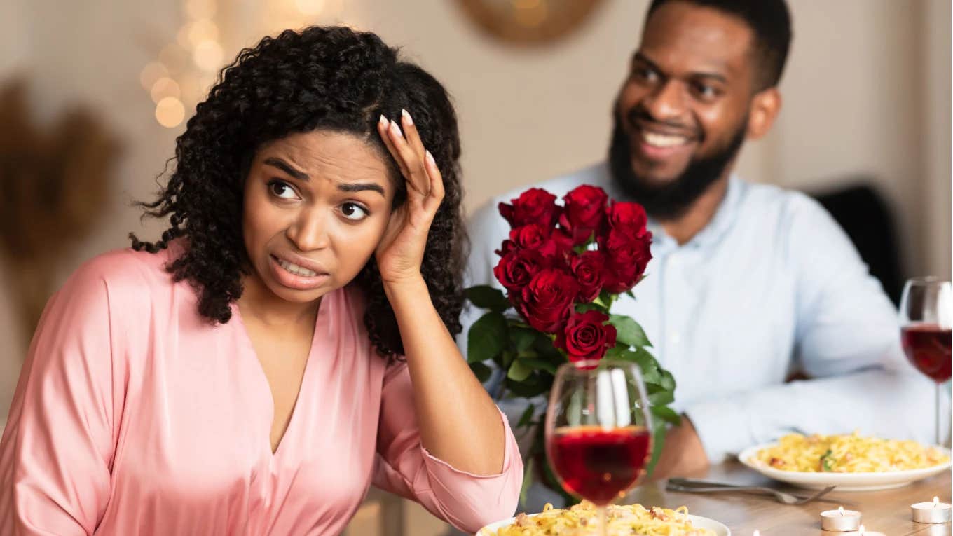 Woman feels turned off by boyfriend at dinner 