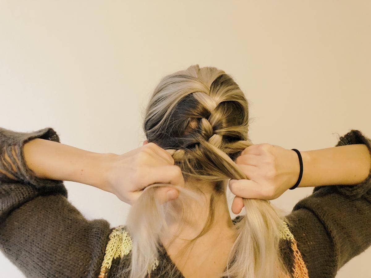 how to french braid your hair