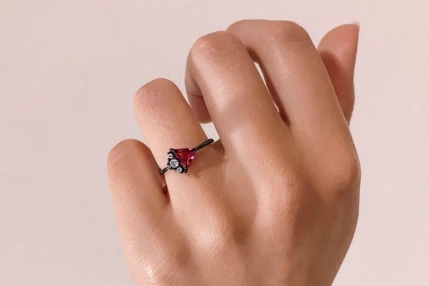 Gemandi &#039;Dragonfruit&#039; Black Gold Ring with Pink Cubic Zirconia