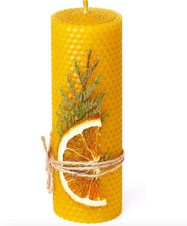 secret santa gift ideas / beeswax candle