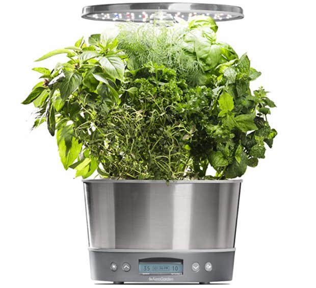 Christmas gifts for parents / harvest elite 360 indoor garden