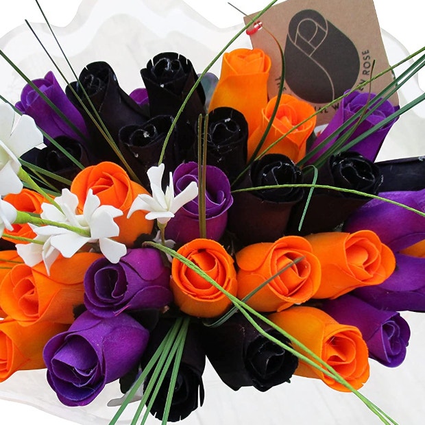 halloween wedding ideas bouquet