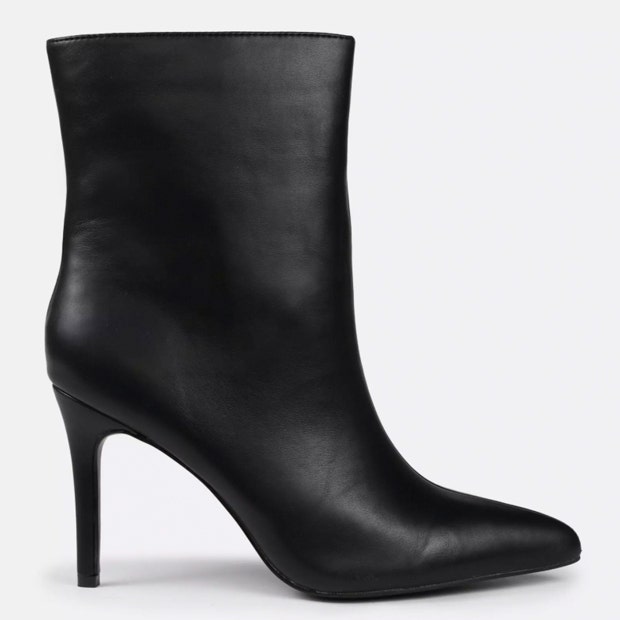 missguided mid-heel ankle boots