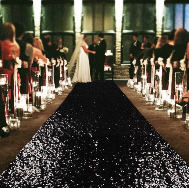 halloween wedding ideas aisle runner