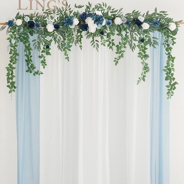 winter wedding ideas garland 