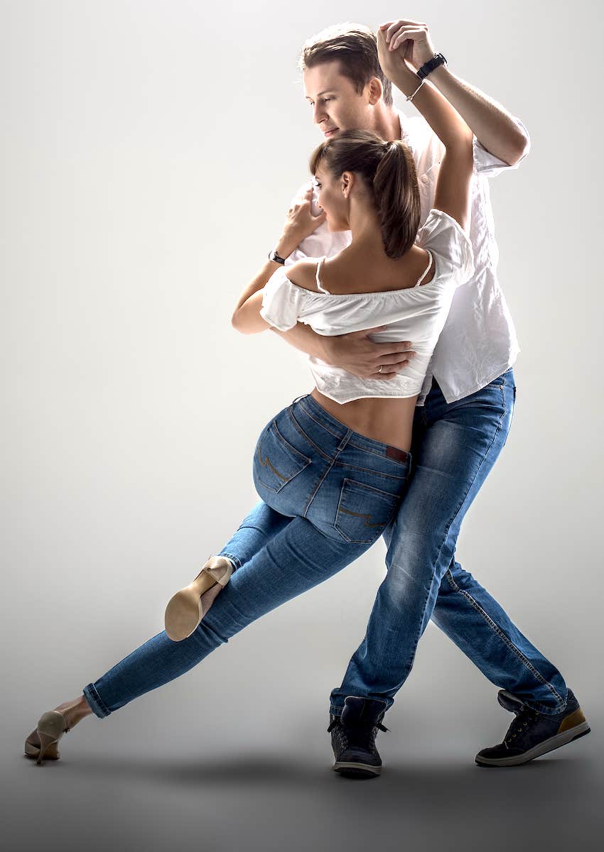 couple dancing