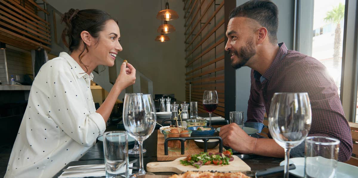 couple on a casual dinner date