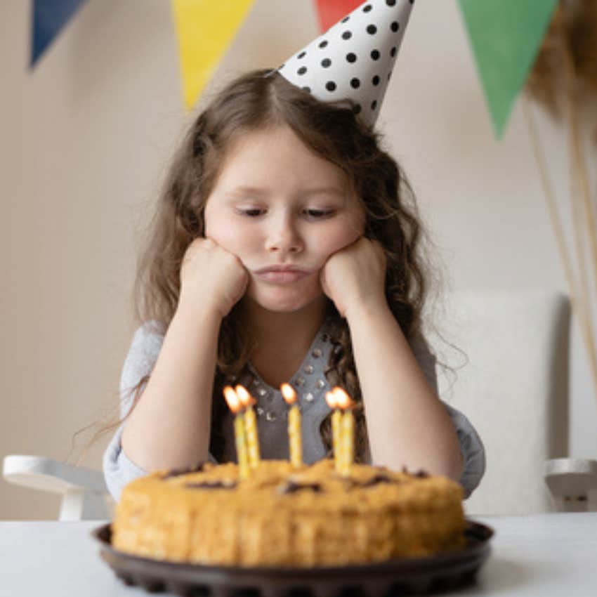 Teenager Asks If She&#039;s Wrong For Not Wanting To Share Her Birthday With Her Twin Anymore 
