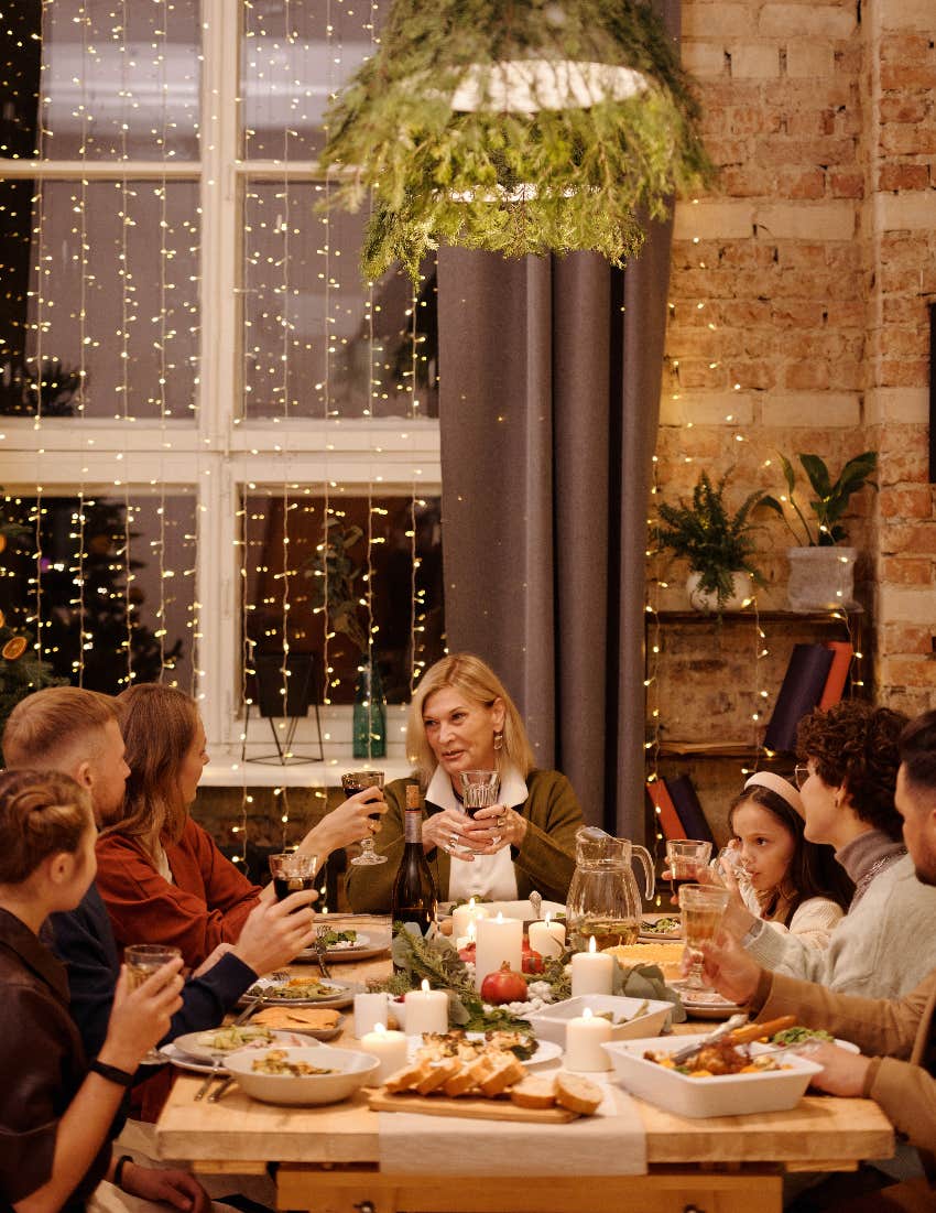 woman finds it rude that her in laws eat dinner before she and her family arrive to visit