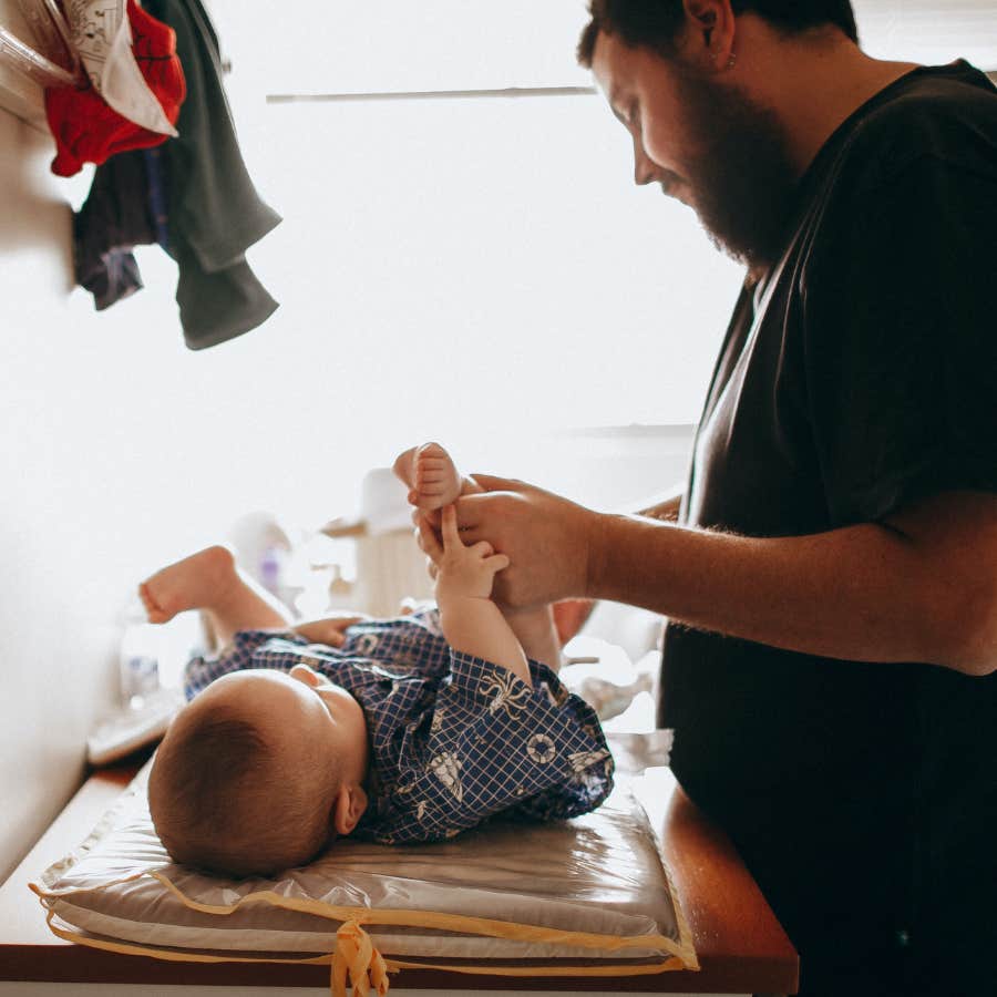 man admits he's struggling to enjoy spending time with fussy newborn