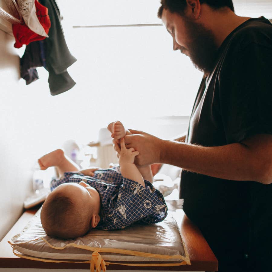 man admits he&#039;s struggling to enjoy spending time with fussy newborn