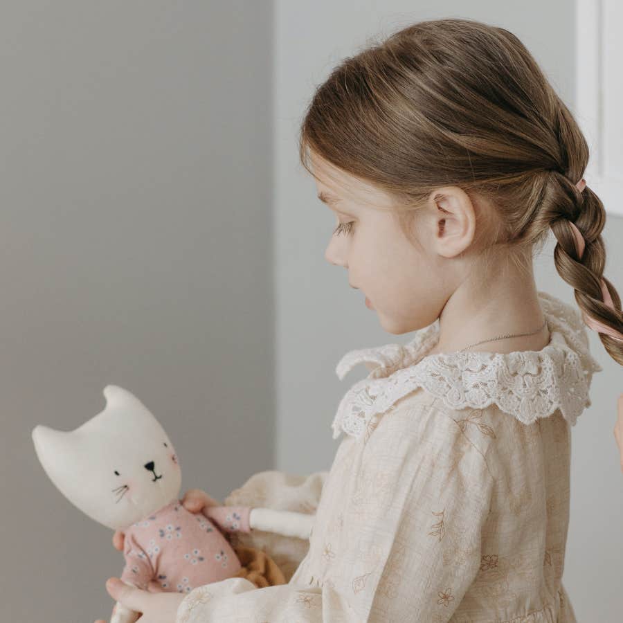 dads signing up for braiding class shows parenting is changing for the better