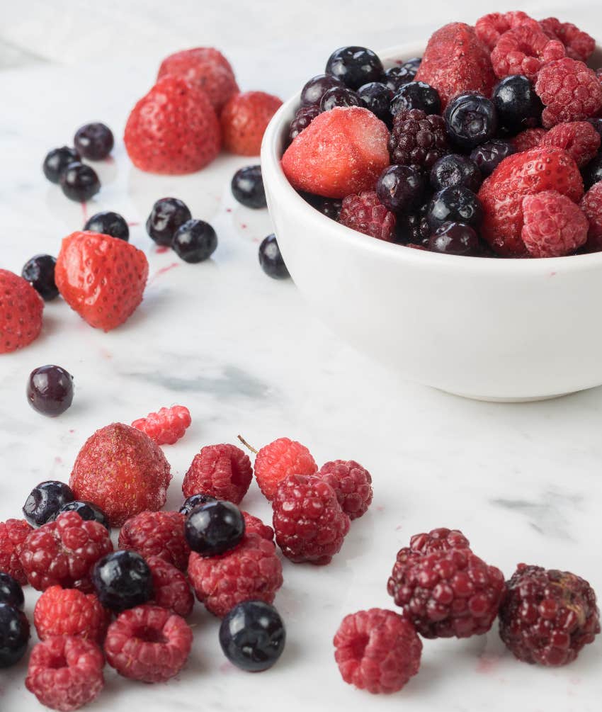 foods to keep in your freezer to lose weight mixed berries