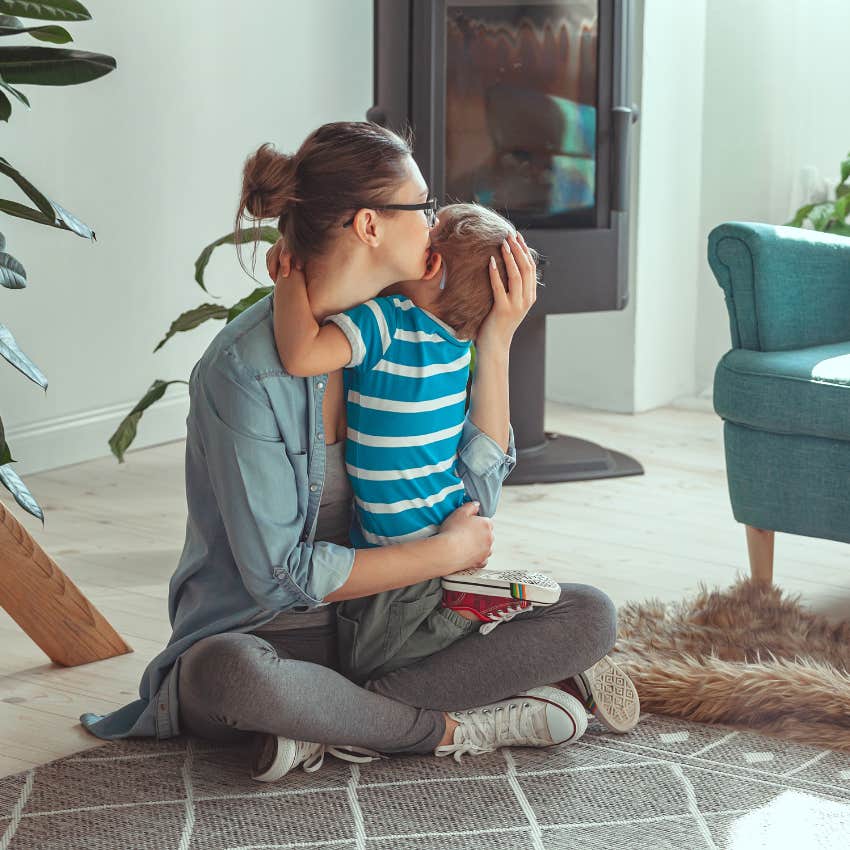 mom claims people are responsible for baby-proofing if they invite parents over with toddler