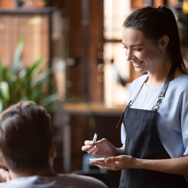 server arrested after refusing to pay customer&#039;s bill who dined and dashed