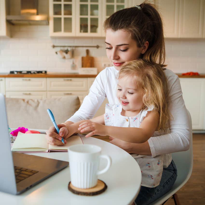 Wife Shows Appreciation For Her Husband Who Suggested She Stay Home With Their Kids