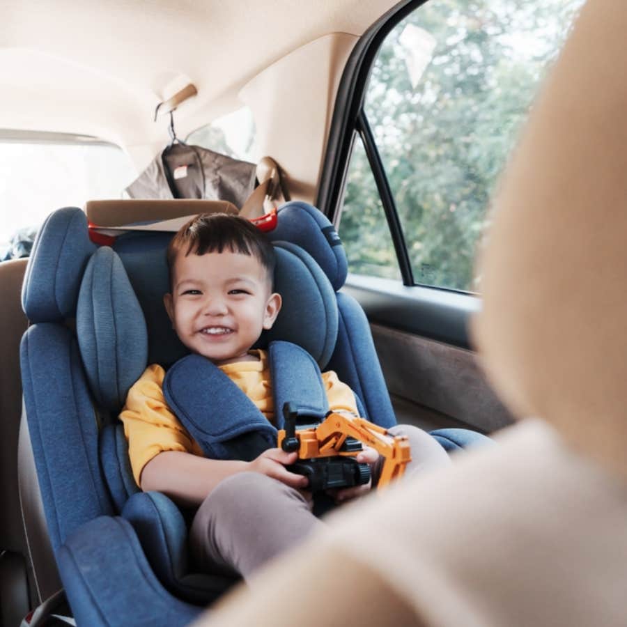 parents leave baby with salesman while they test-drive a new car