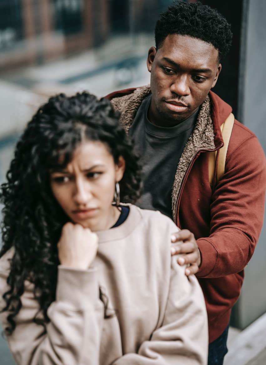 mixed signals men give when they aren't relationship material