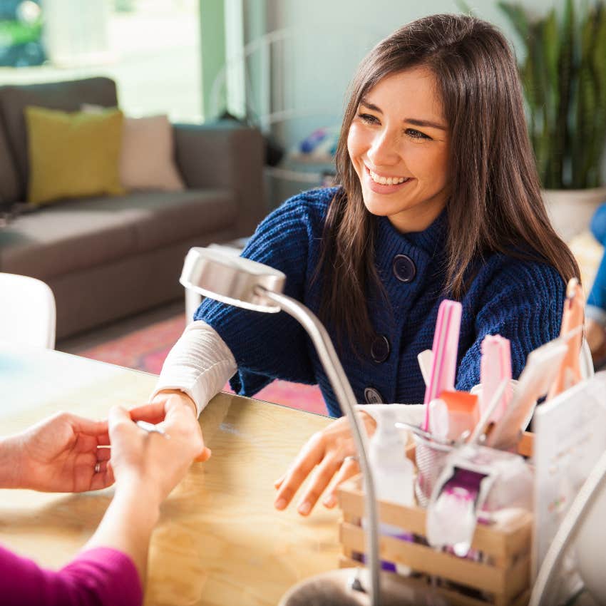 Mom Asks Nail Tech If She Can Pay For Her $100 Nails With Government Assistance Card Since She Doesn&#039;t Have Enough Money To Buy Presents For Her Kids