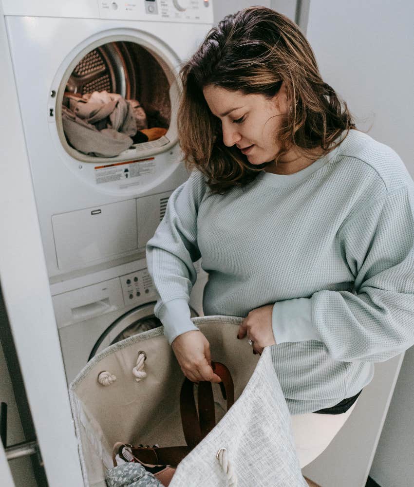 Foster Mom Says She Will Never Forget What Her Foster Daughter Said When She Was Handed A Basket Of Folded Laundry