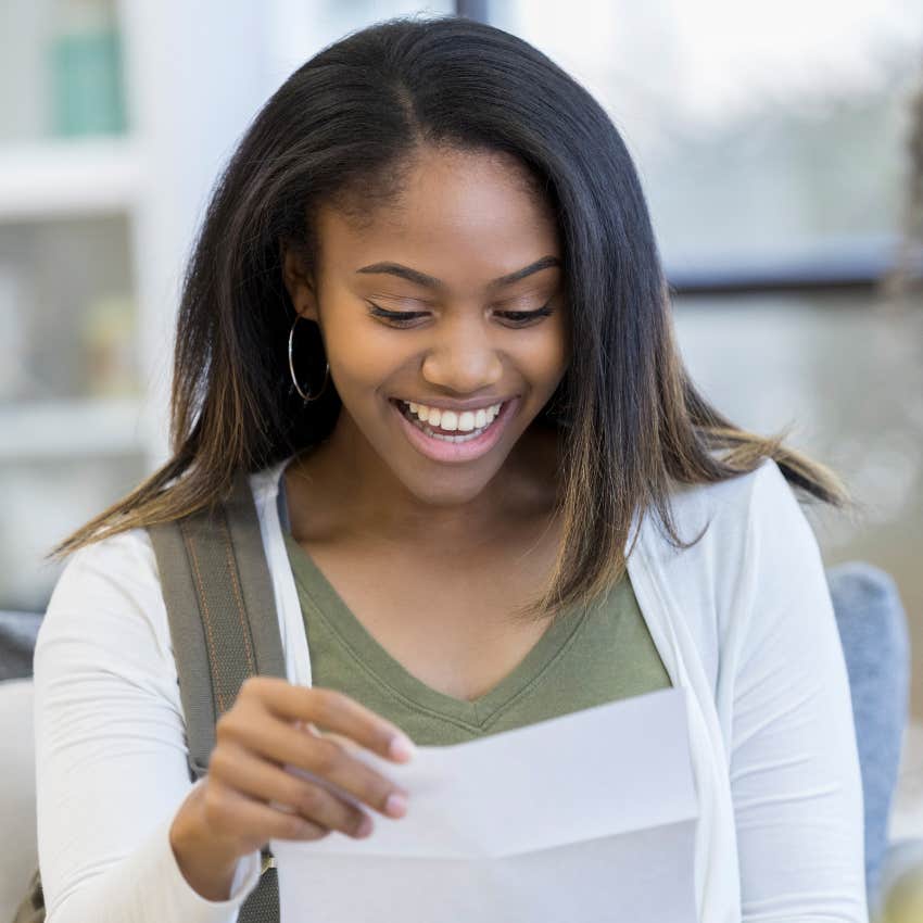 Teen Won&#039;t Speak To Her Mom After She Hid Her College Acceptance Email