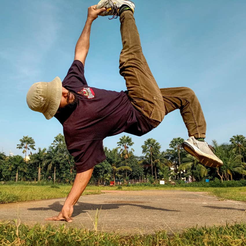 Dad Responds After His Daughter Accuses Him Of Abandoning His Family When She Was 5 To Become An Amateur Breakdancer