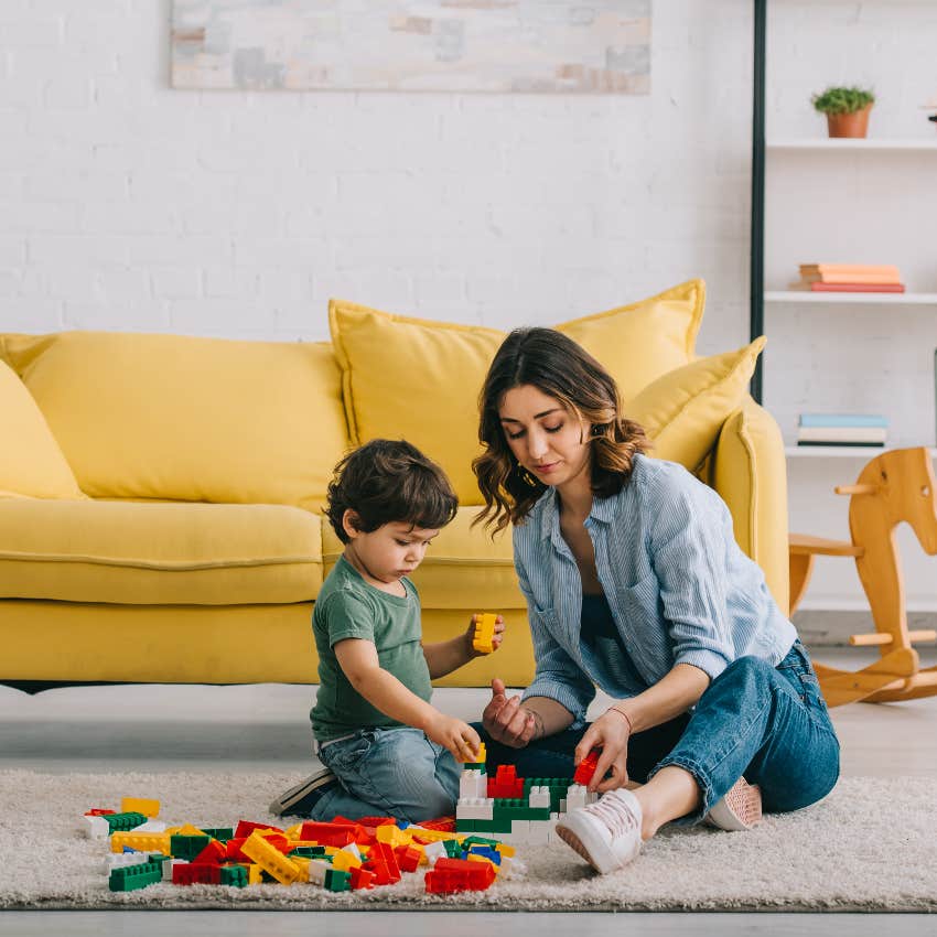 Mom Encourages Parents To Stop Constantly Entertaining Their Children Every Minute Of The Day