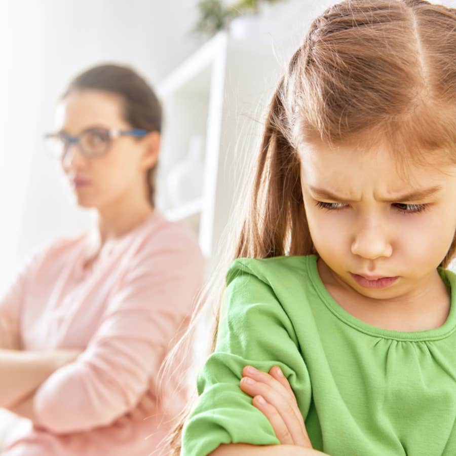 5 Signs Your Parents Frequently Gaslighted You As A KidAnd That It&#039;s Still Happening Today 