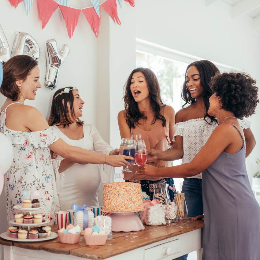 Young Single Mom Does Her Gender Reveal All By Herself