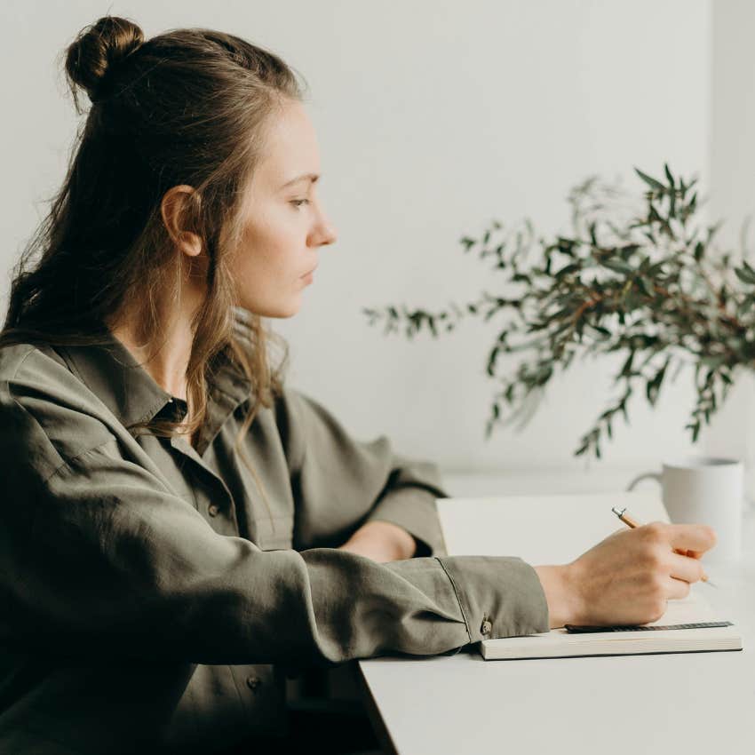 Woman Explains Why Workers Who Are Good At Their Job And A Pleasure To Work With Never Get Promoted