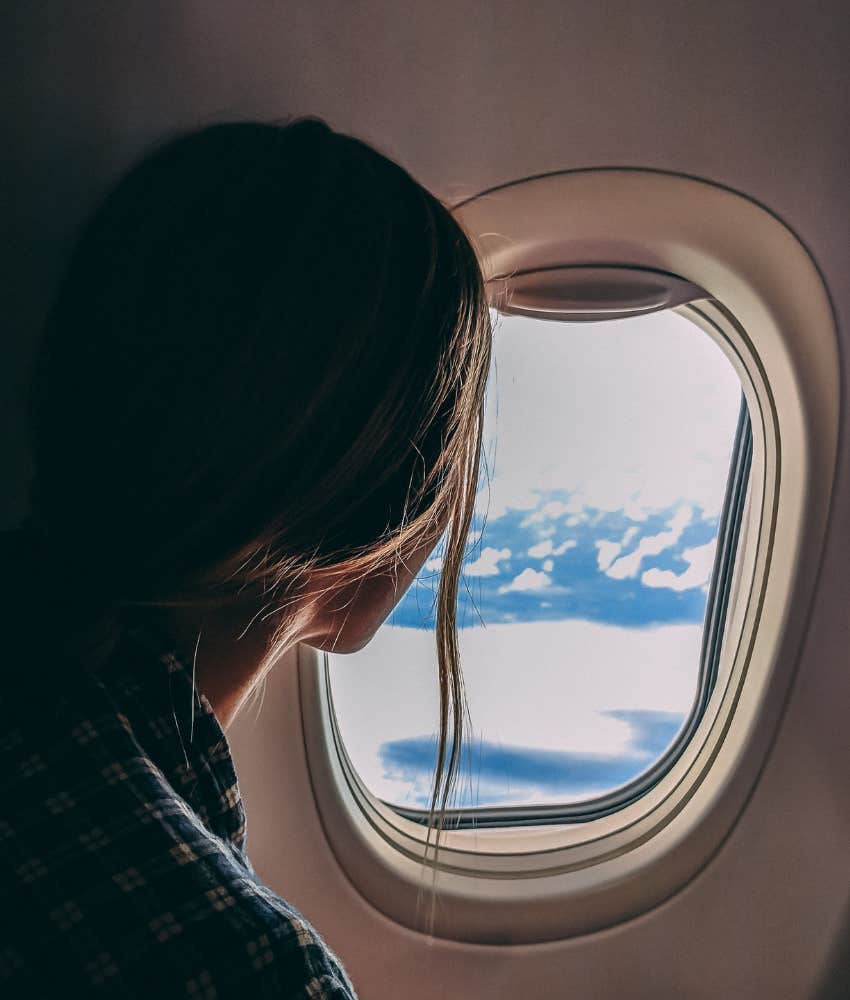 Woman Who Paid For Two Seats On A Plane Due To Her Weight Is Asked To Squeeze Into One Seat So A Toddler Could Sit There