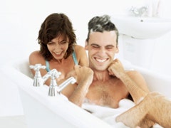 Must We Share EVERYTHING To Have A Good Relationship? couple taking a bath together