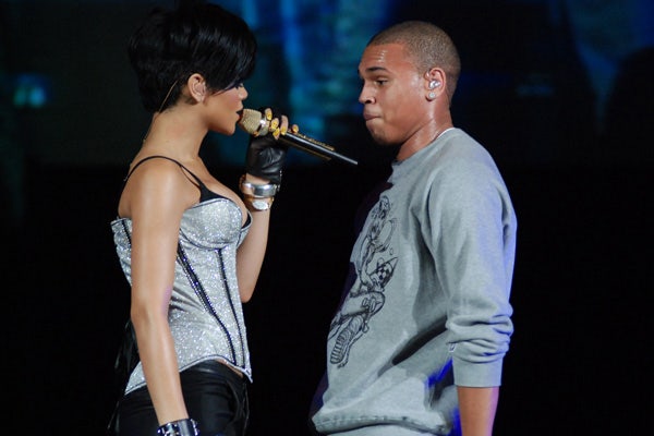 chris brown rihanna performing