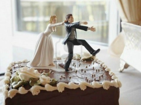 11 Insanely Inappropriate Wedding Cake Toppers