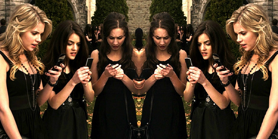 ashley benson lucy hale troian bellisario pretty little liars group text group texting A pll abc family ashley benson lucy hale troian bellisario pretty little liars group text group texting A pll abc family