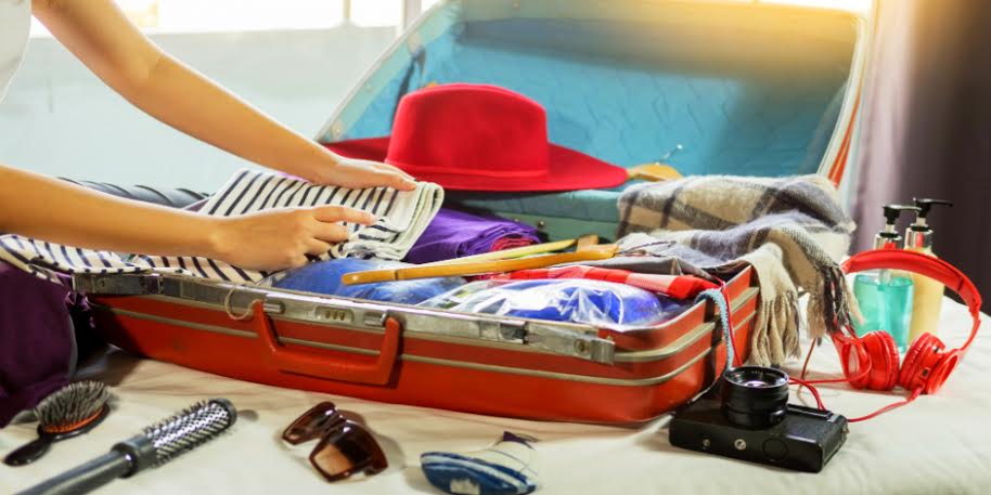 50 Best Gifts For Travelers, Wanderlust-ers, And People Who Love To Fly