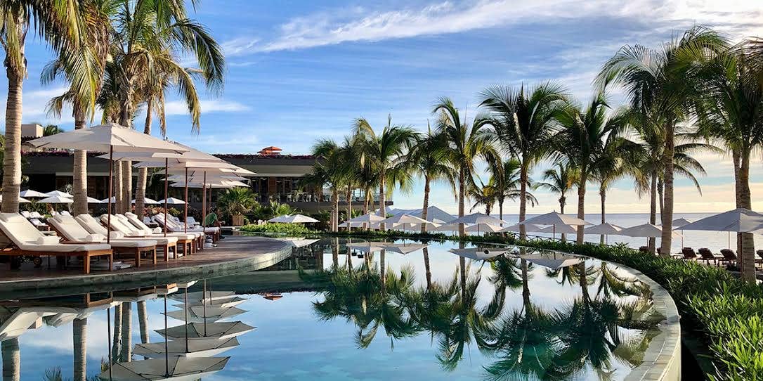 Mexican Resort Touting International 'Buddy Babymoon' During Pandemic Raises Major Eyebrows