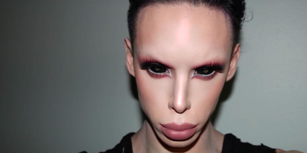 26-Year Old Spent $50K To Look Like A Genderless Alien photo of vinny ohh genderless alien