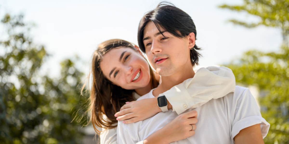 10 Brutal Truths About Loving A Control Freak loving couple hugging