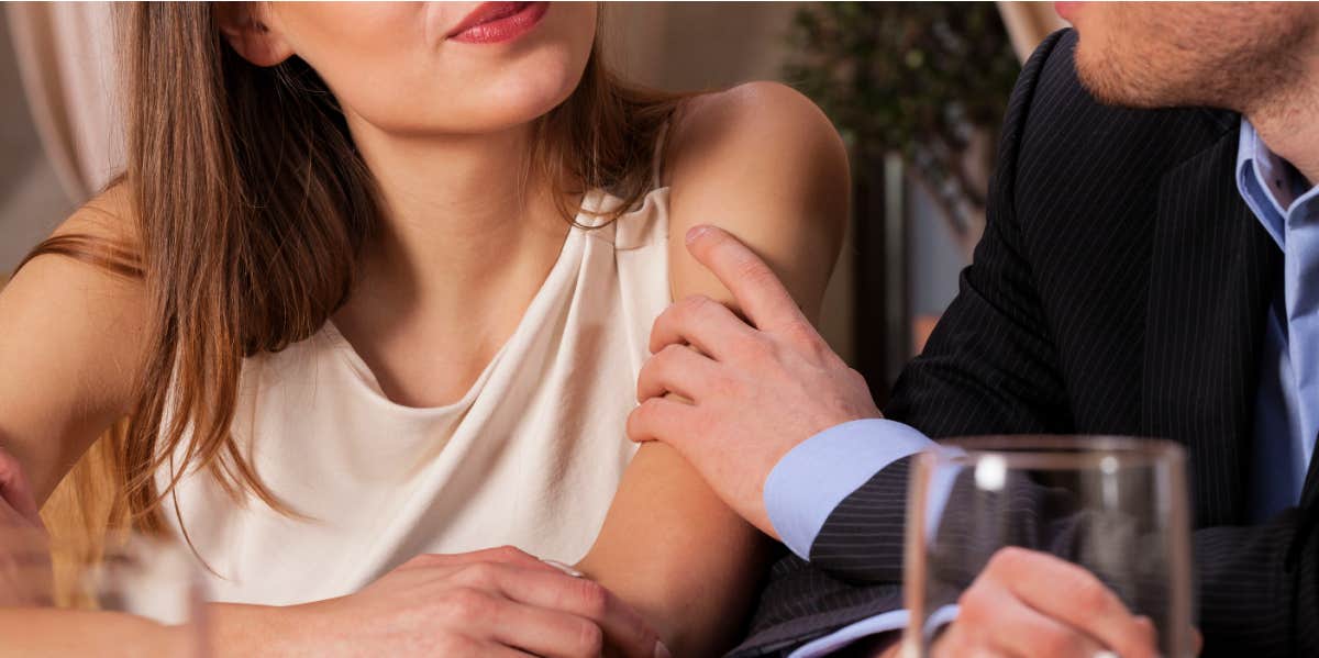 Signs He's Just A High-Intensity Affair — Not Your Soulmate man and woman on dinner date