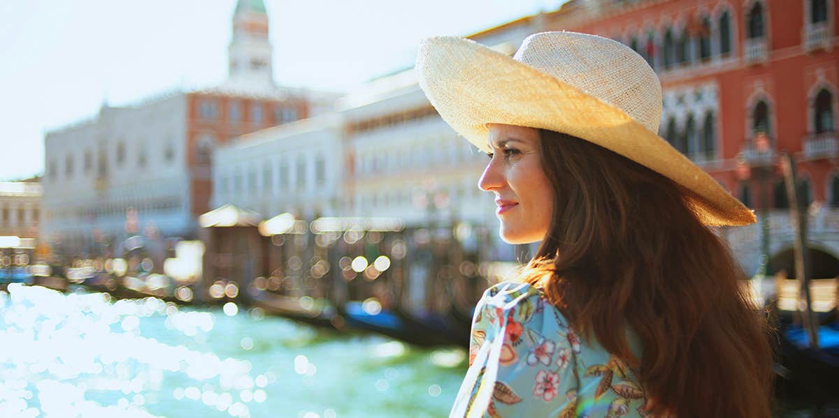 10 Things I Did To Recover From My Divorce woman traveling
